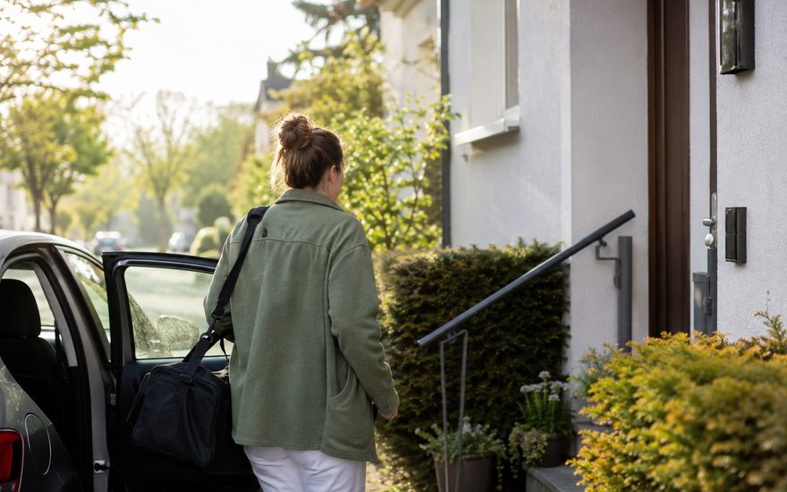 Ambulanter Pflegedienst unterwegs
